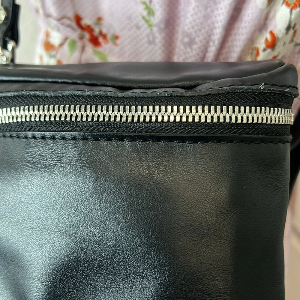 Gianni Chiarini Black Leather Small Crossbody Bag